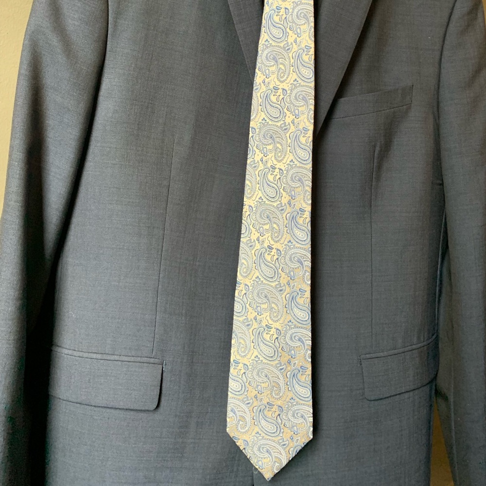 Blue paisley tie
